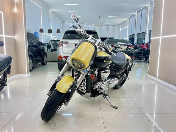 SUZUKI BOULEVARD M1800R SUZUKI BOULEVARD M1800R